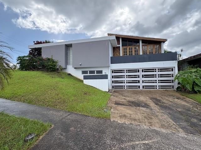 URB SANTA PAULA CALLE LAS COLINAS 123, Guaynabo, PR 00969