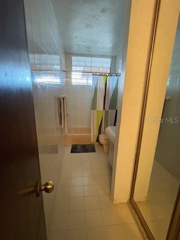 URB SANTA PAULA CALLE LAS COLINAS 123, Guaynabo, PR 00969