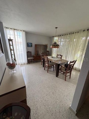 URB SANTA PAULA CALLE LAS COLINAS 123, Guaynabo, PR 00969