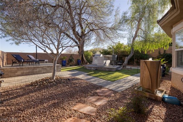 11325 Early Sun Court, Las Vegas, NV 89135