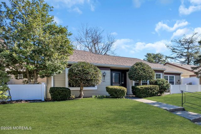 647C Dunstable Court C, Manchester, NJ 08759