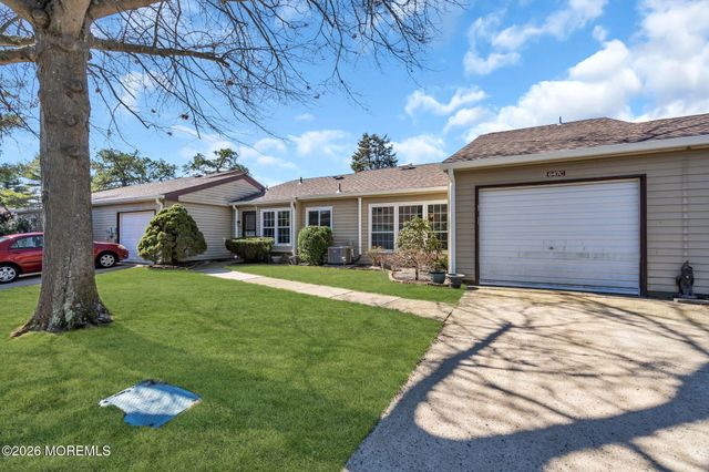 647C Dunstable Court C, Manchester, NJ 08759