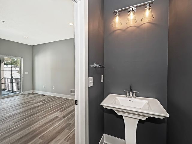 243 Lucca Lane, Upper St Clair, PA 15241