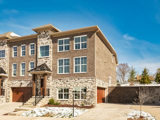 243 Lucca Lane, Upper St Clair, PA 15241