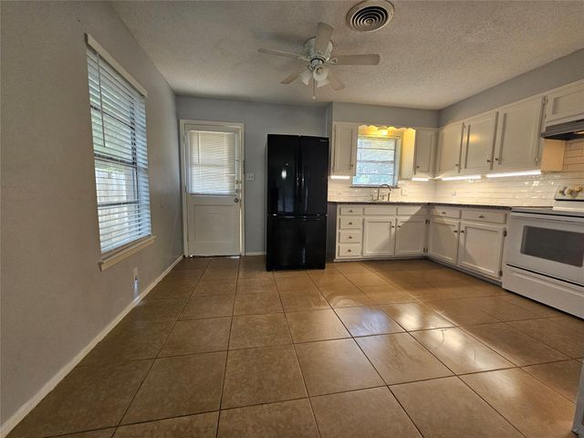 806 Ranch RD A, Georgetown, TX 78628