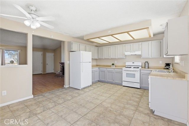 5378 Chia Avenue, Twentynine Palms, CA 92277