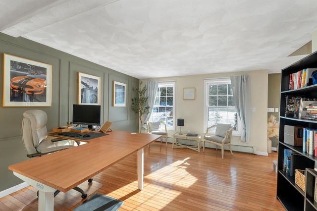 1 Treaty Court, Sandown, NH 03873