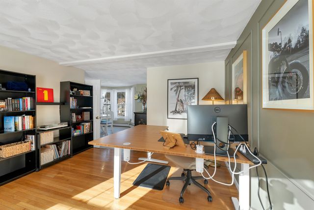 1 Treaty Court, Sandown, NH 03873