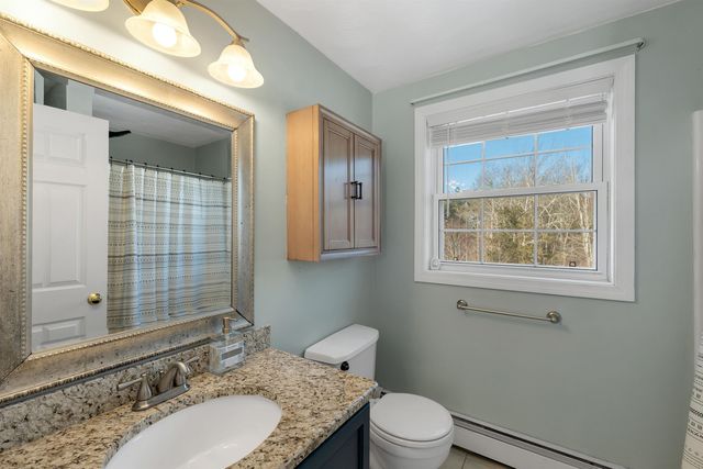 1 Treaty Court, Sandown, NH 03873