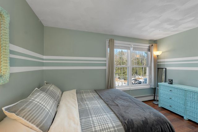 1 Treaty Court, Sandown, NH 03873