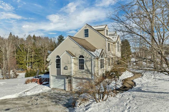 1 Treaty Court, Sandown, NH 03873