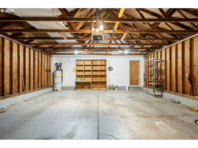3361 HONEYWOOD St, Eugene, OR 97408