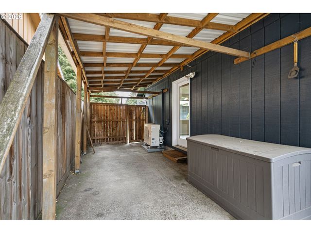 3361 HONEYWOOD St, Eugene, OR 97408