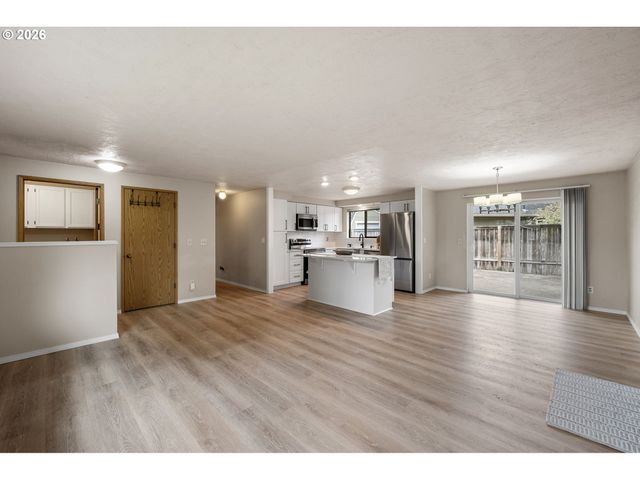 3361 HONEYWOOD St, Eugene, OR 97408