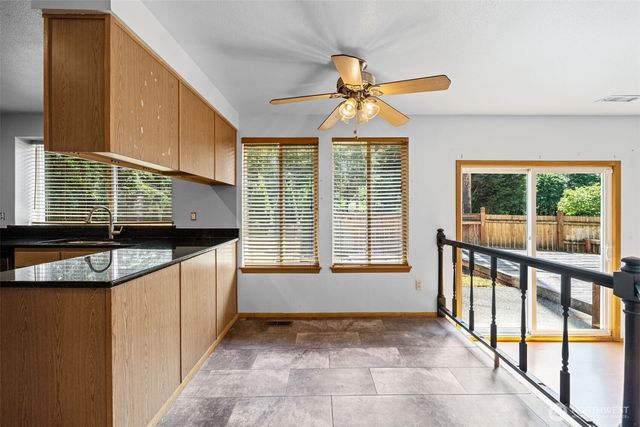 19117 SE 271st Court, Covington, WA 98042