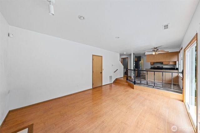 19117 SE 271st Court, Covington, WA 98042