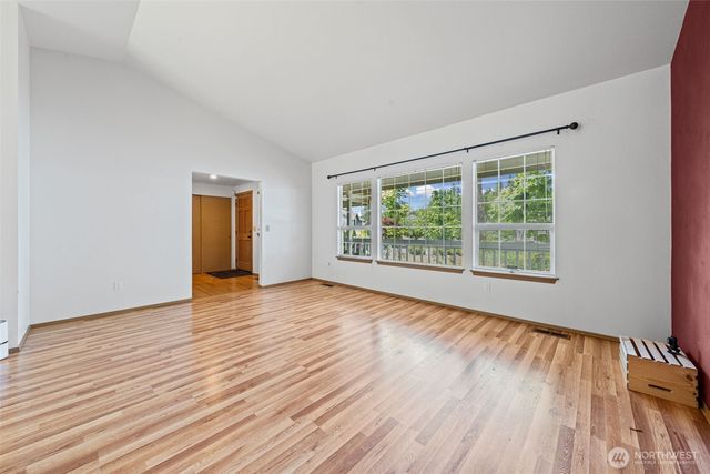 19117 SE 271st Court, Covington, WA 98042