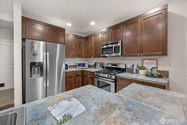 317 204th Place SE, Bothell, WA 98012