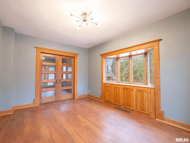 303 N HARRISON Street, Bartonville, IL 61607