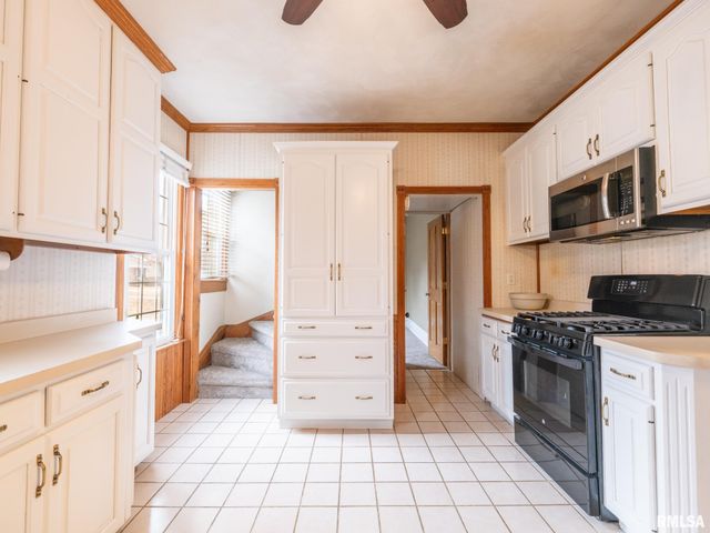 303 N HARRISON Street, Bartonville, IL 61607