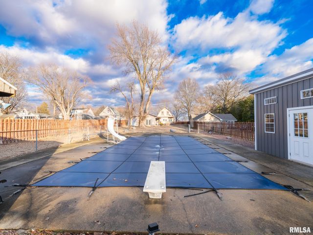 303 N HARRISON Street, Bartonville, IL 61607