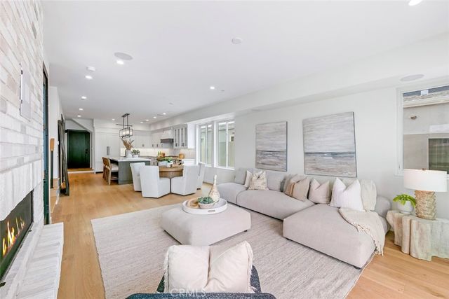 307 14th Street, Huntington Beach, CA 92648