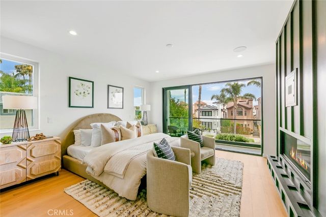 307 14th Street, Huntington Beach, CA 92648