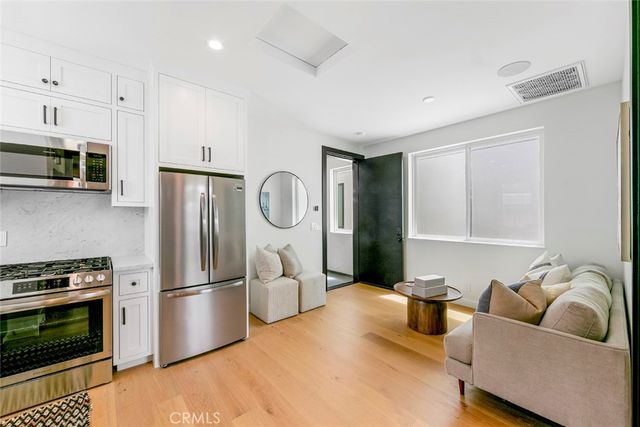 307 14th Street, Huntington Beach, CA 92648