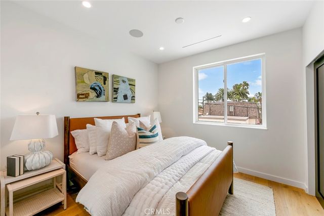 307 14th Street, Huntington Beach, CA 92648