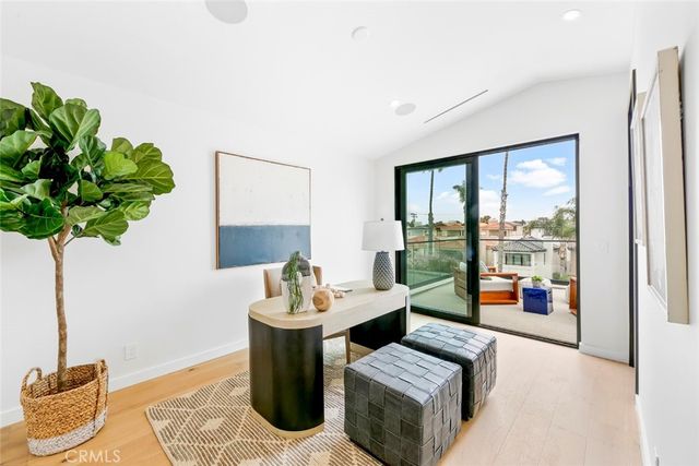 307 14th Street, Huntington Beach, CA 92648