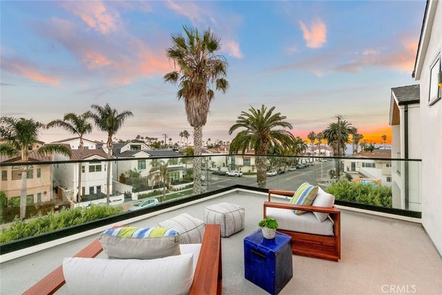 307 14th Street, Huntington Beach, CA 92648