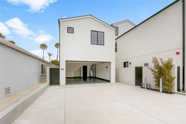 307 14th Street, Huntington Beach, CA 92648