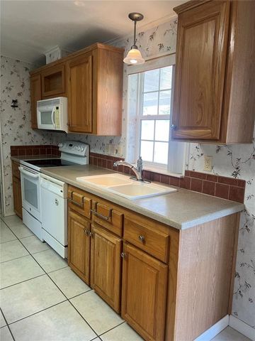 1822 BETTY LOU COURT, Punta Gorda, FL 33982