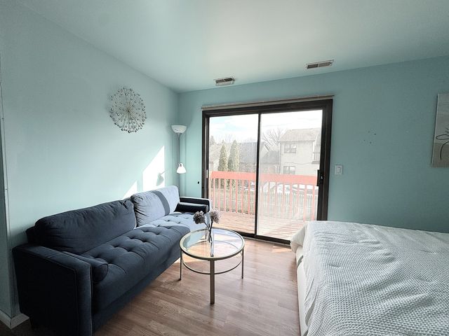 23W447 Greenbriar Drive, Naperville, IL 60540