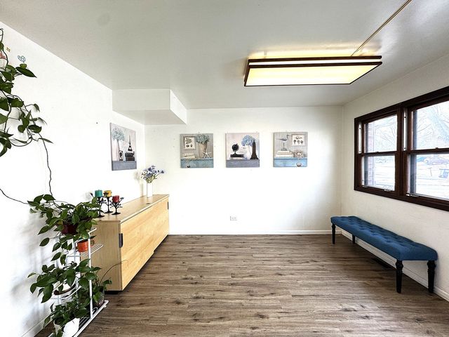 23W447 Greenbriar Drive, Naperville, IL 60540