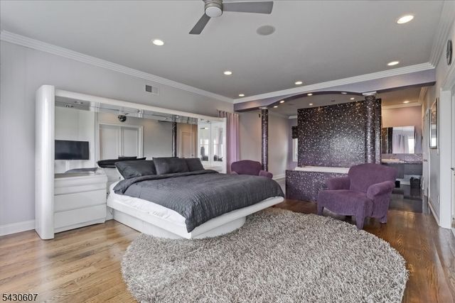 47 Mountainwood Ct, Totowa Boro, NJ 07512