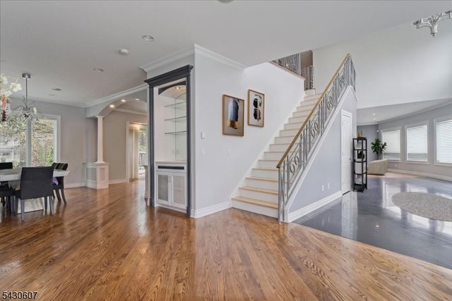 47 Mountainwood Ct, Totowa Boro, NJ 07512