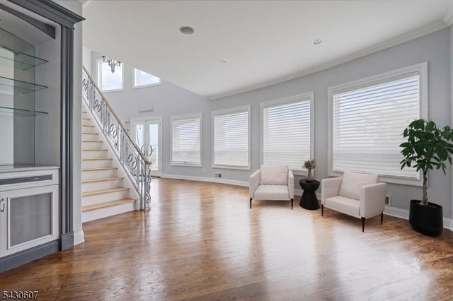 47 Mountainwood Ct, Totowa Boro, NJ 07512