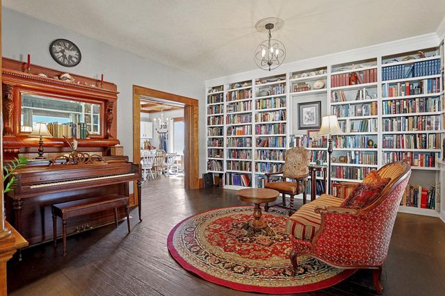 510 S Elizabeth, Wichita, KS 67213