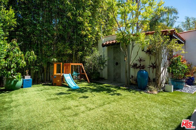 6241 Drexel Avenue, Los Angeles, CA 90048