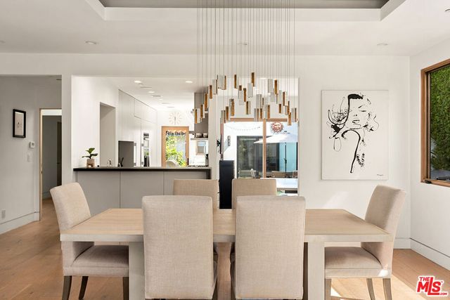 6241 Drexel Avenue, Los Angeles, CA 90048