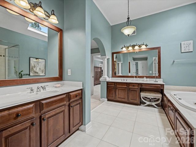 1005 Westbury Drive, Matthews, NC 28104