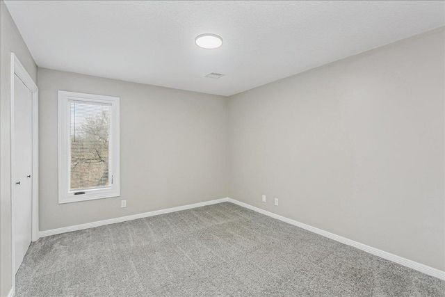 4001 N Jasmine St, Wichita, KS 67226