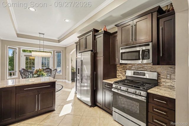 63746 Providence, Washington Township, MI 48095