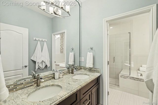 63746 Providence, Washington Township, MI 48095