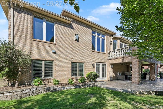 63746 Providence, Washington Township, MI 48095