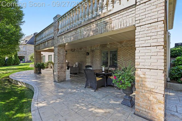 63746 Providence, Washington Township, MI 48095