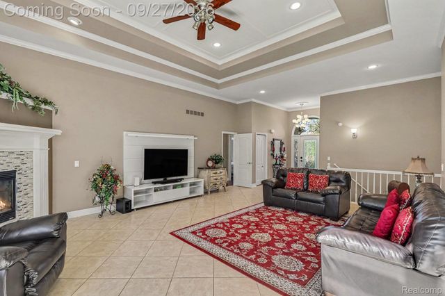 63746 Providence, Washington Township, MI 48095