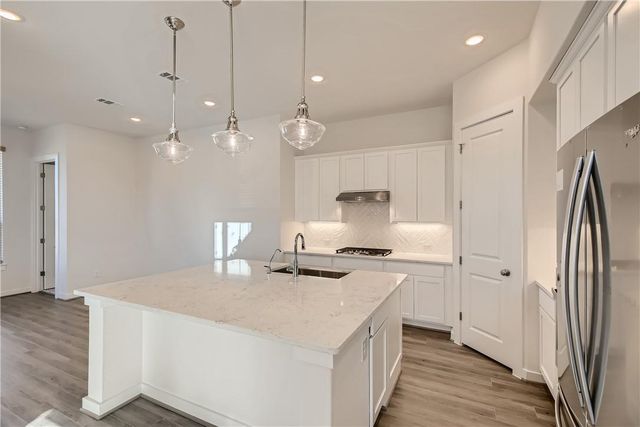 4504 Post LOOP, Round Rock, TX 78681