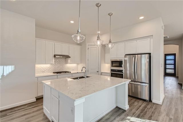 4504 Post LOOP, Round Rock, TX 78681